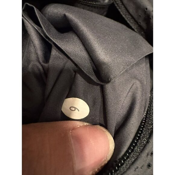 Lululemon Black Athletic Jacket Zip Up Size 6 - Picture 4 of 4